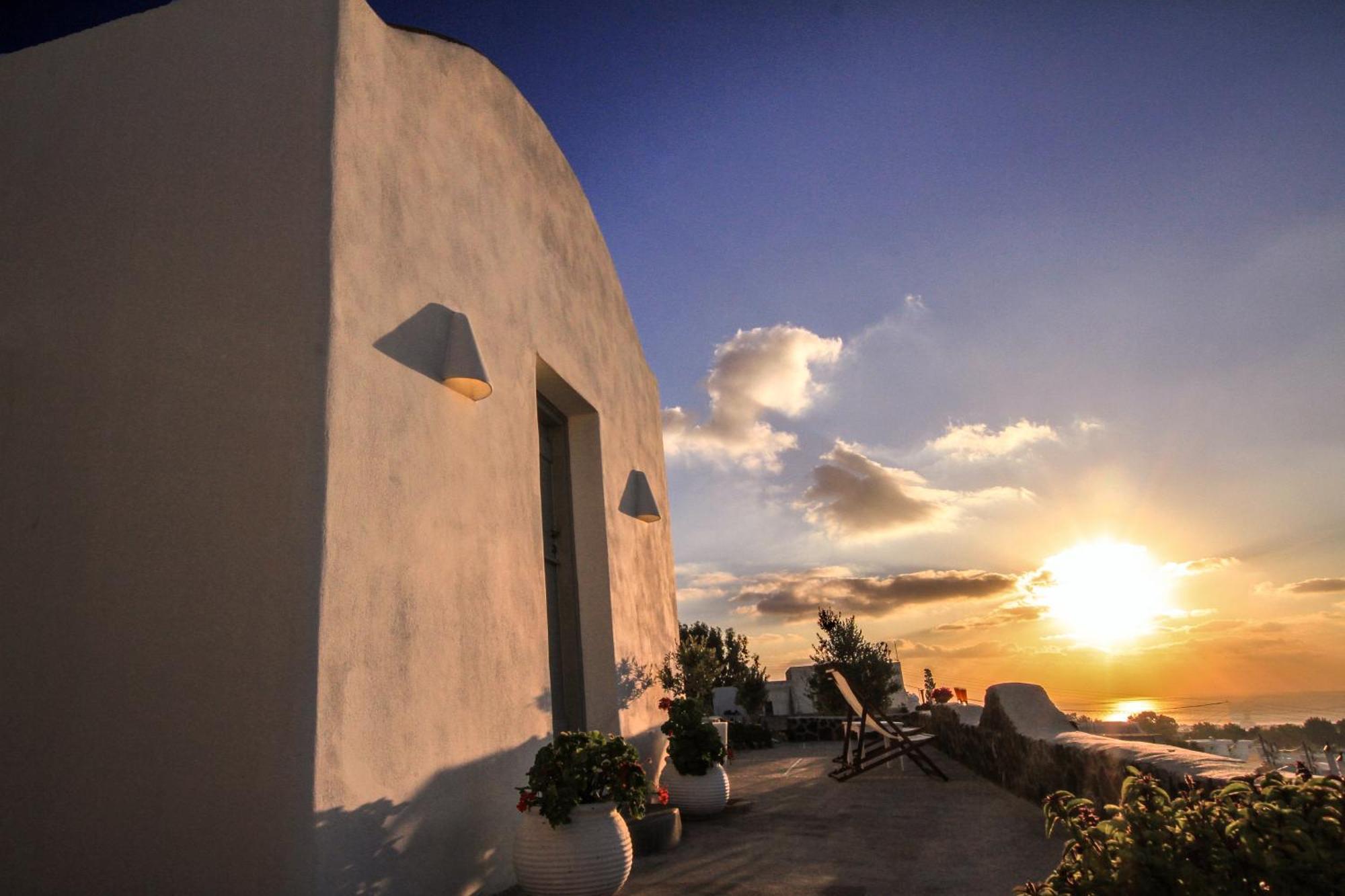 Shades Of White Villas Emporio  Екстер'єр фото